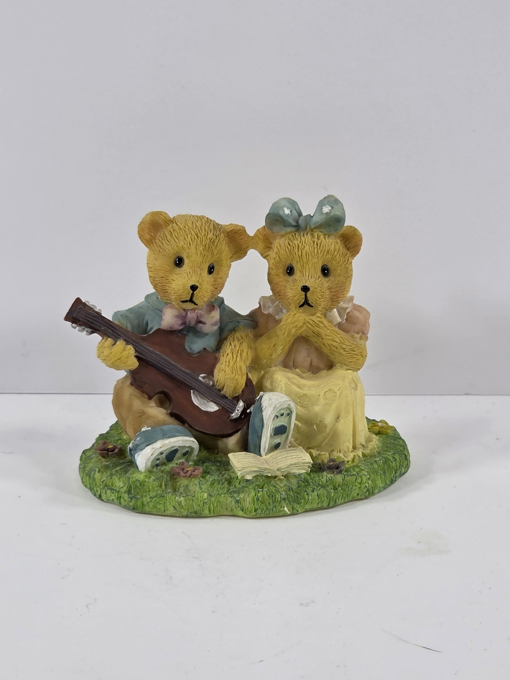 Avery Creations 1994 Bears Playing Guitar Rare Figurine Decorative Collectible